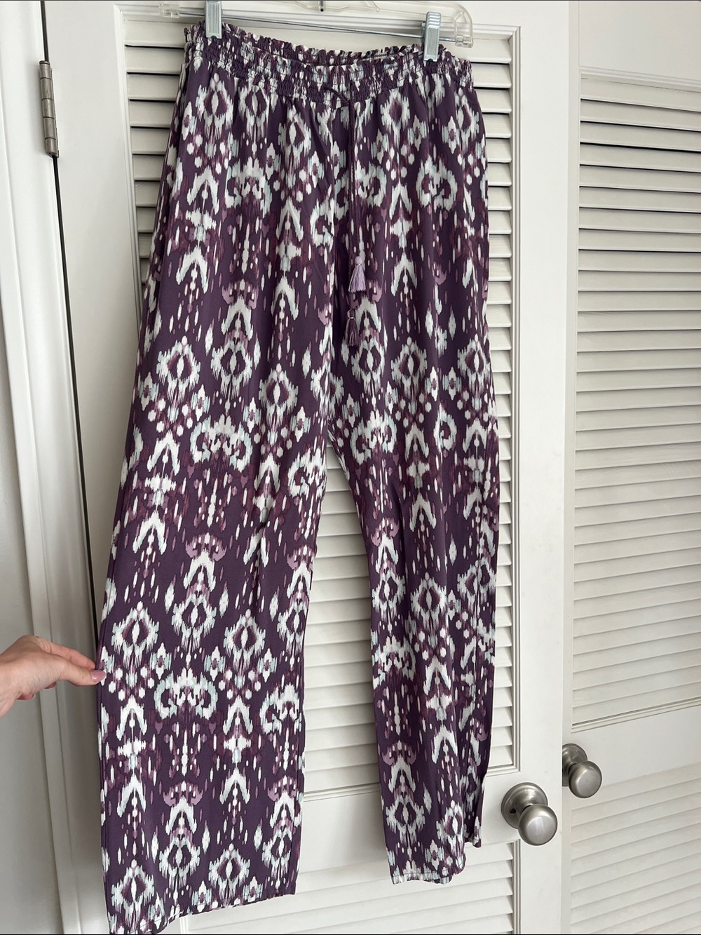 Purpleand white Print Drawstring Pants - Relaxed Fit